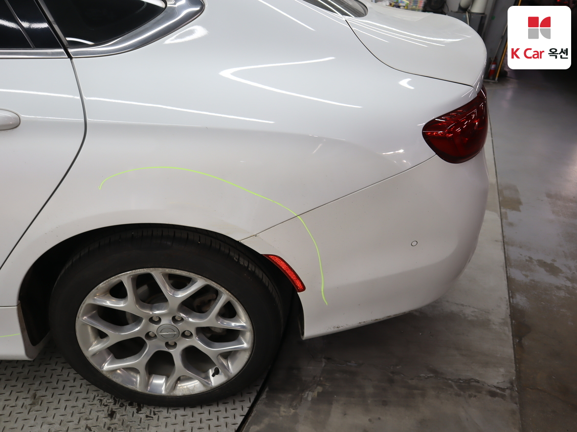 Chrysler 200 2015 - Image 44