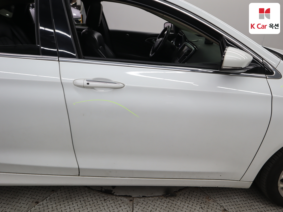 Chrysler 200 2015 - Image 46