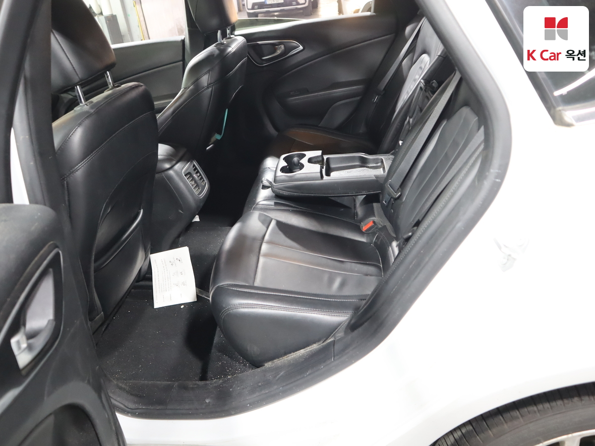 Chrysler 200 2015 - Image 27