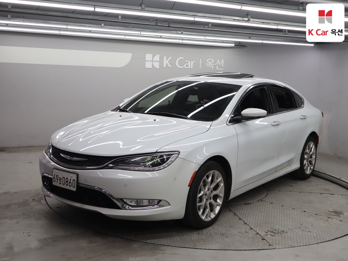 Chrysler 200 2015 - Image 1