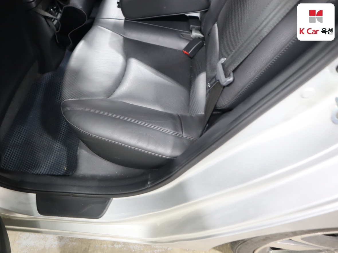 Hyundai Elantra 2015 - Image 27