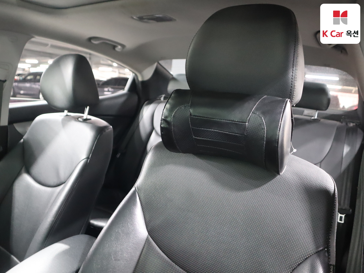 Hyundai Elantra 2015 - Image 21