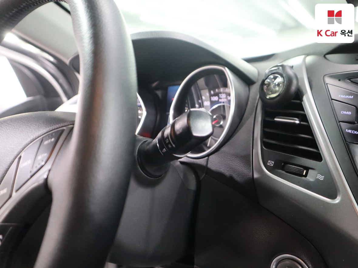 Hyundai Elantra 2015 - Image 11