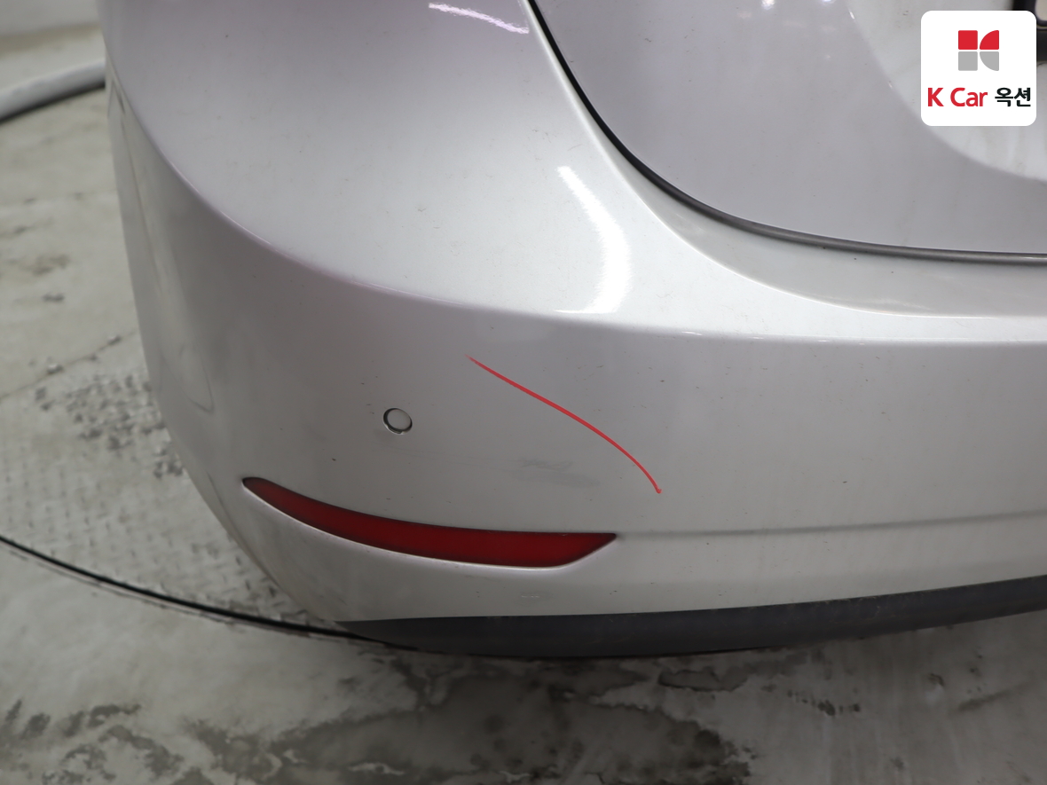 Hyundai Elantra 2015 - Image 40