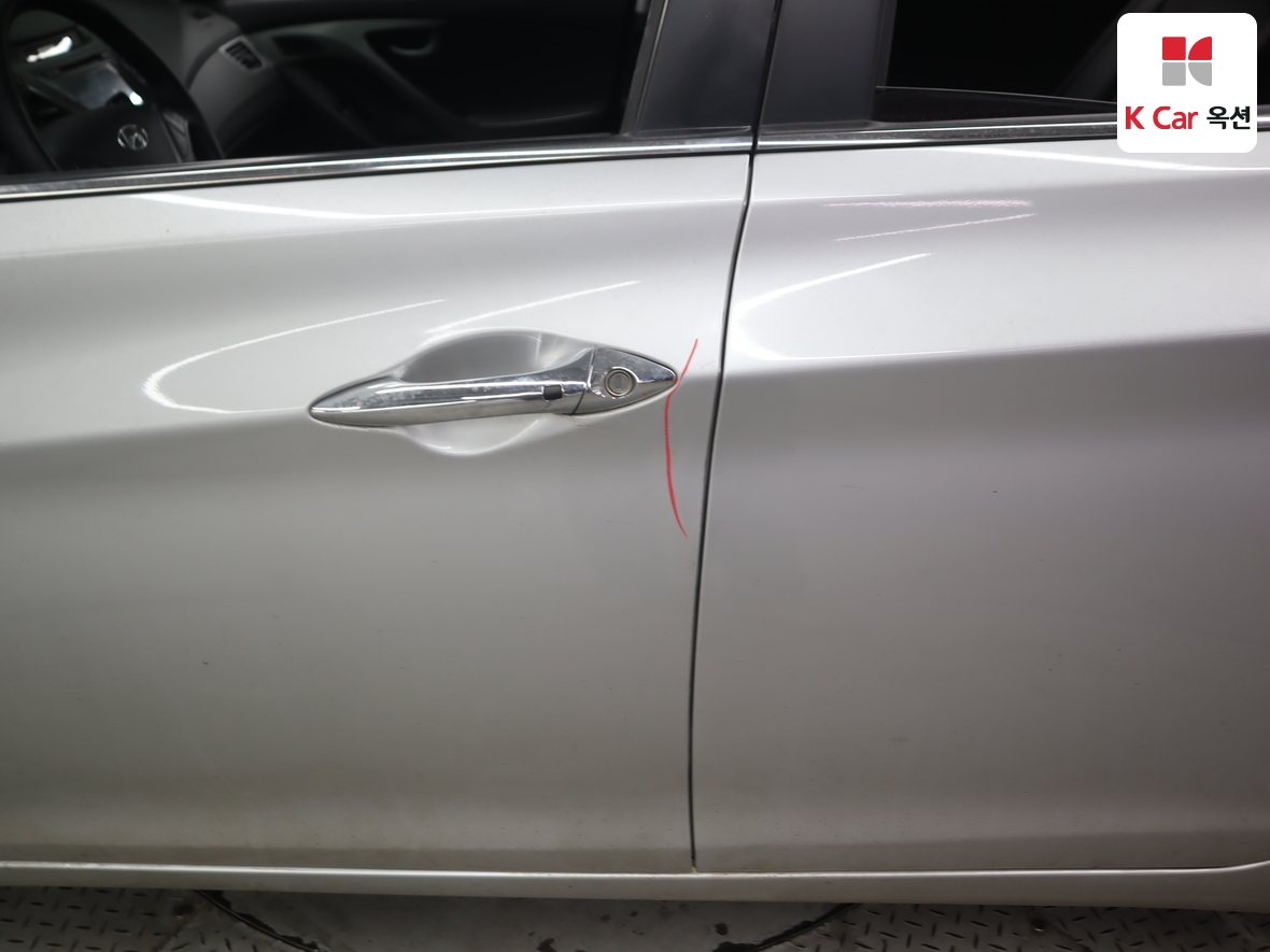 Hyundai Elantra 2015 - Image 39