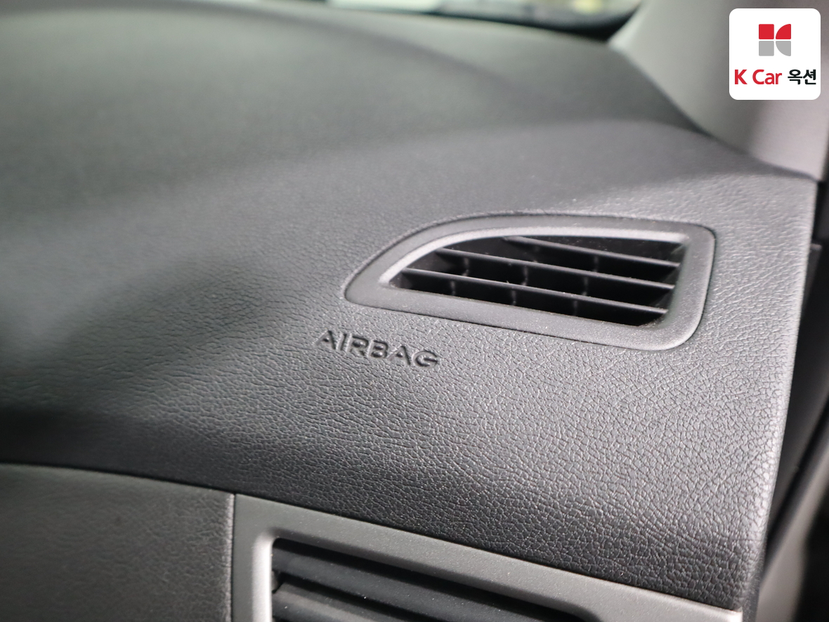 Hyundai Elantra 2015 - Image 34