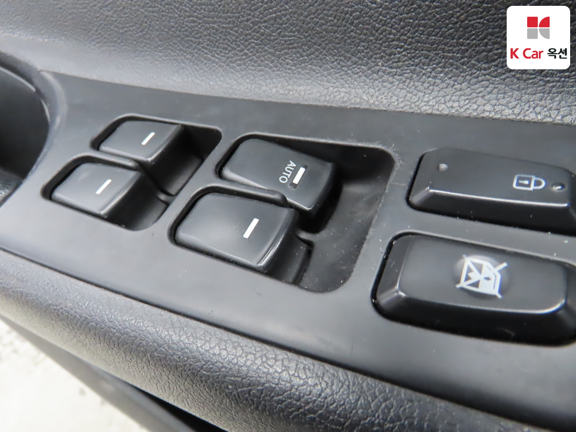 Hyundai Sonata 2011 - Image 20