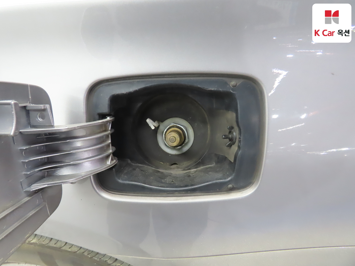 Hyundai Sonata 2011 - Image 25