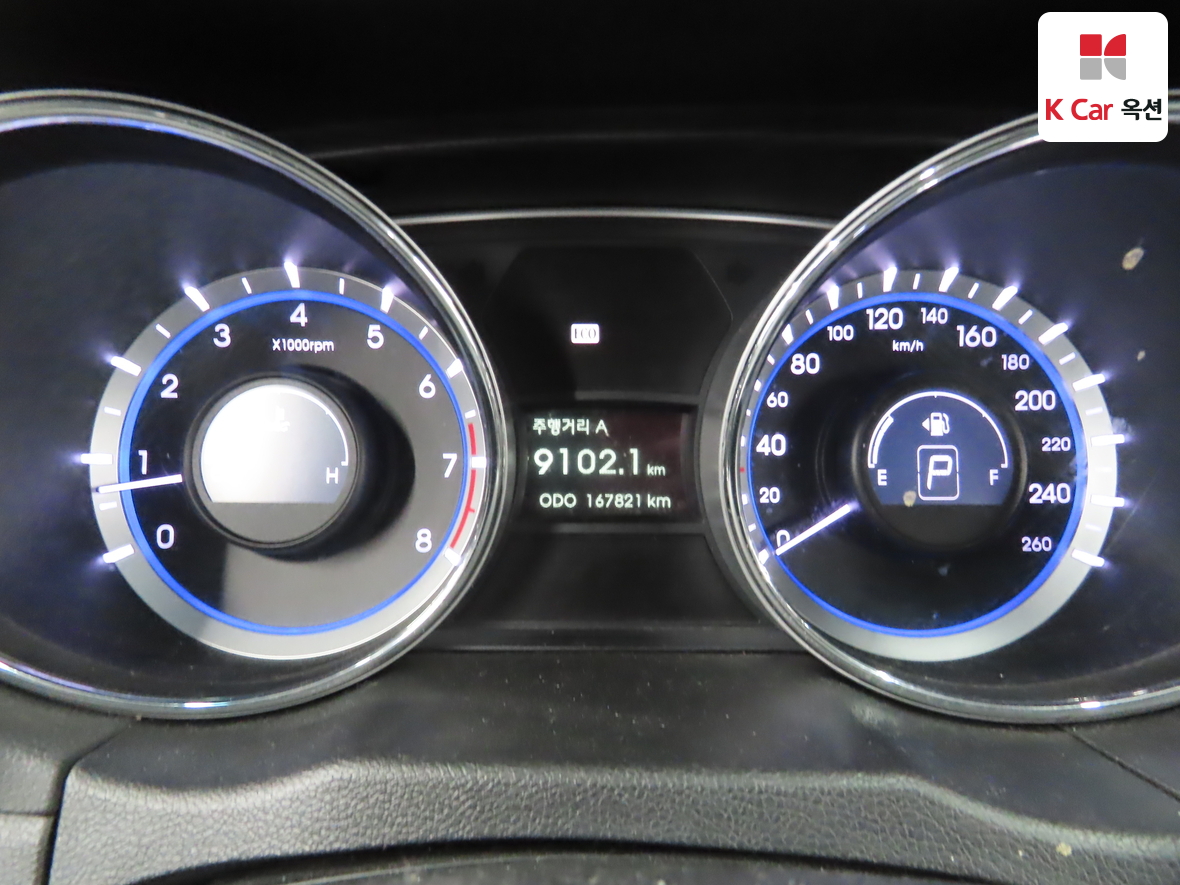 Hyundai Sonata 2011 - Image 5