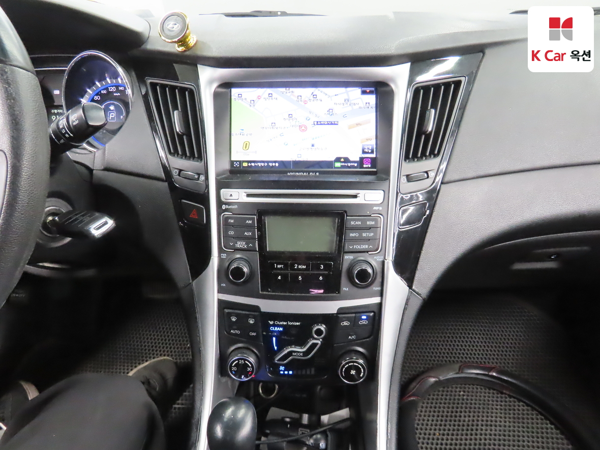 Hyundai Sonata 2011 - Image 6