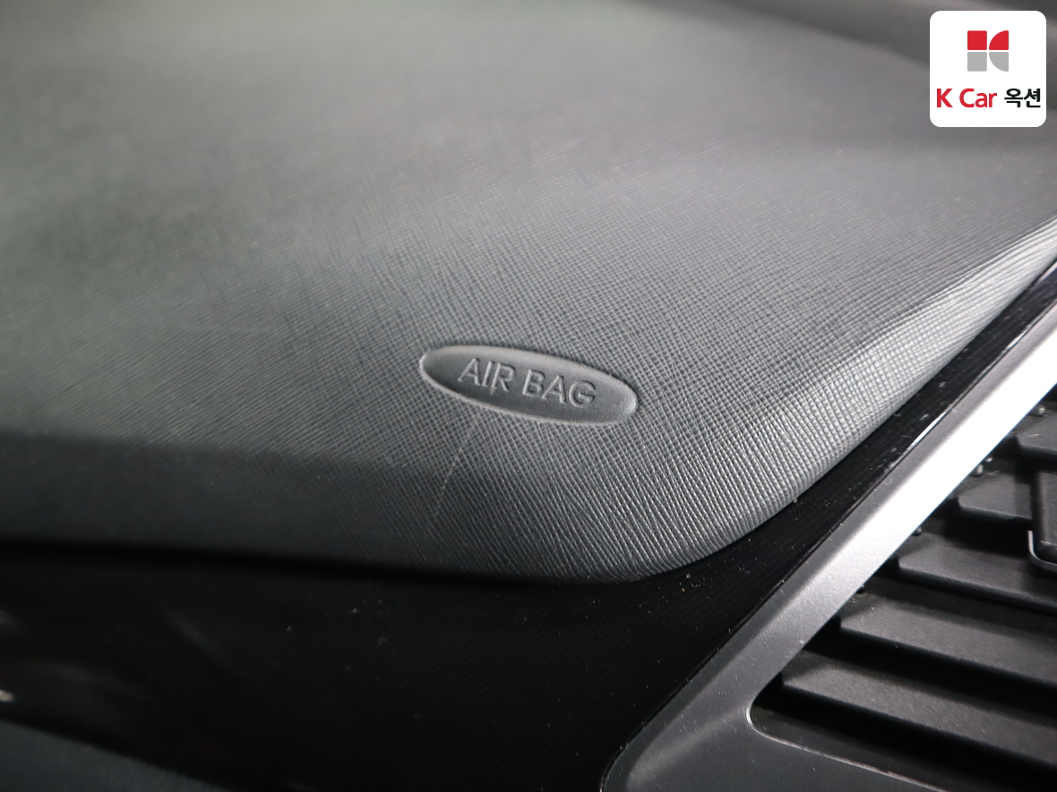 Hyundai Santa Fe 2015 - Image 35