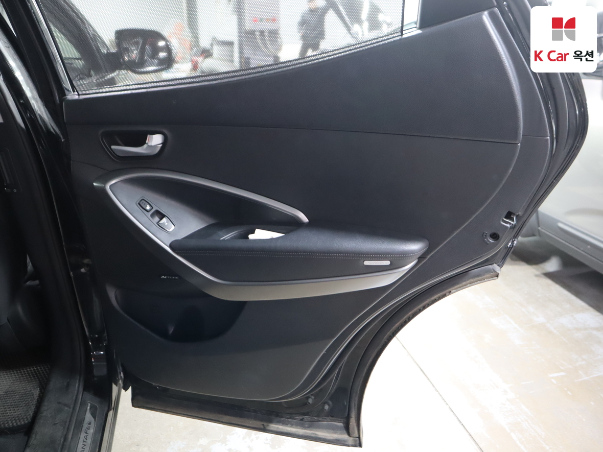 Hyundai Santa Fe 2015 - Image 31