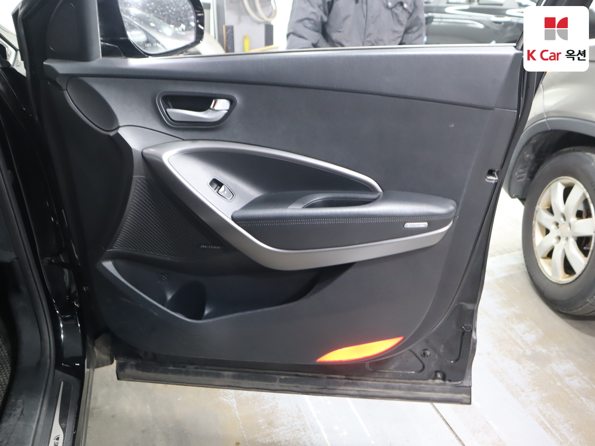 Hyundai Santa Fe 2015 - Image 33