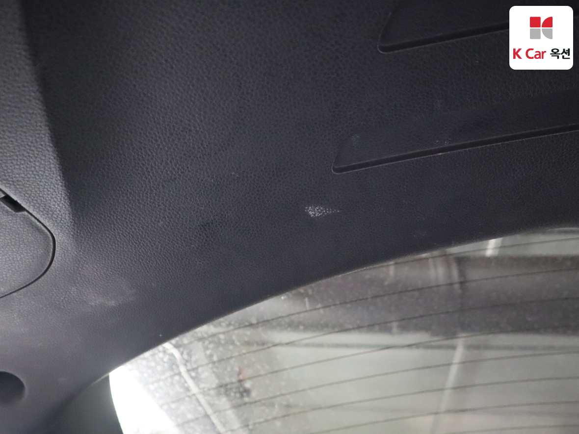 Hyundai Santa Fe 2015 - Image 30