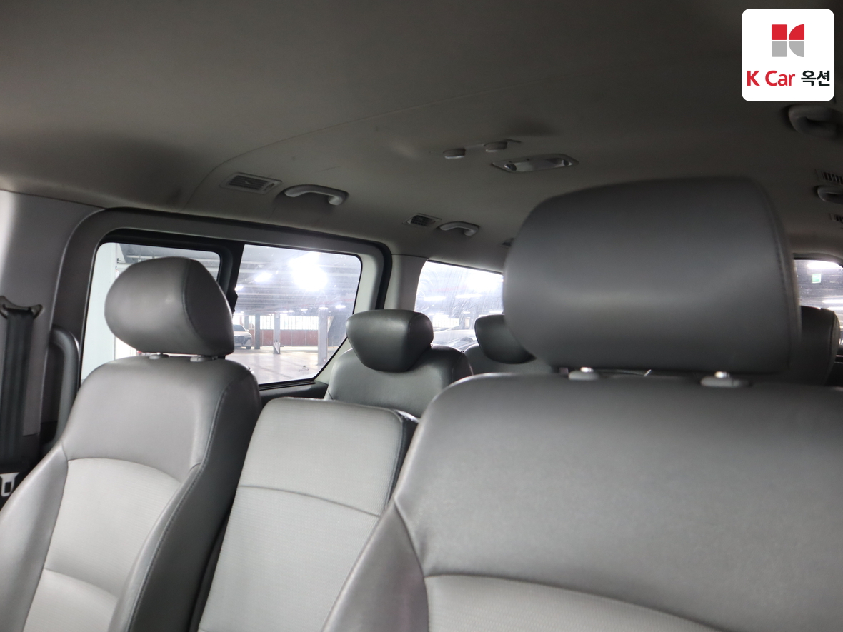 Hyundai Grand Starex 2009 - Image 18