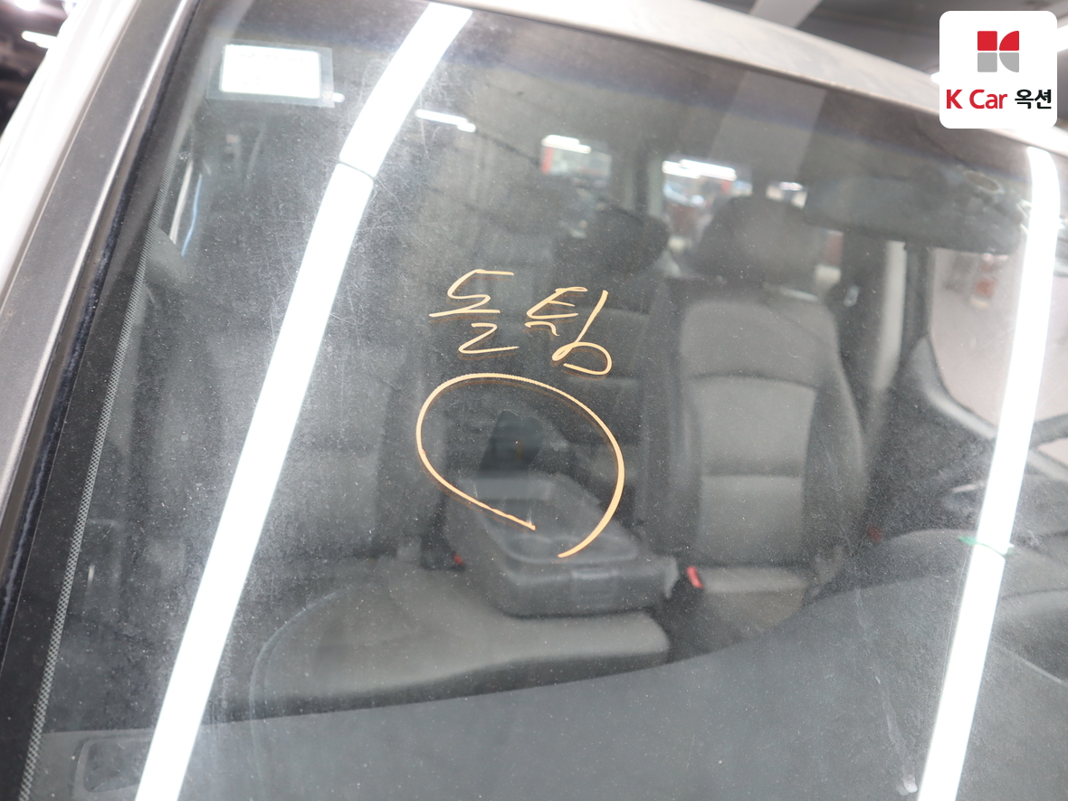 Hyundai Grand Starex 2009 - Image 33