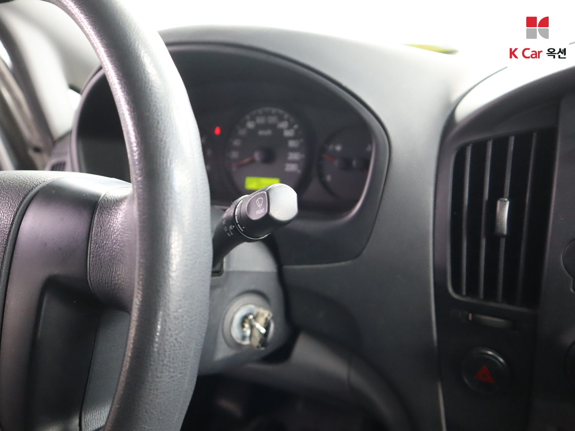 Hyundai Grand Starex 2009 - Image 11