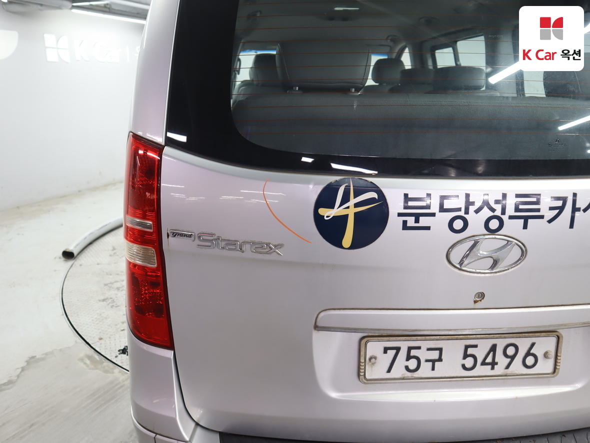Hyundai Grand Starex 2009 - Image 38