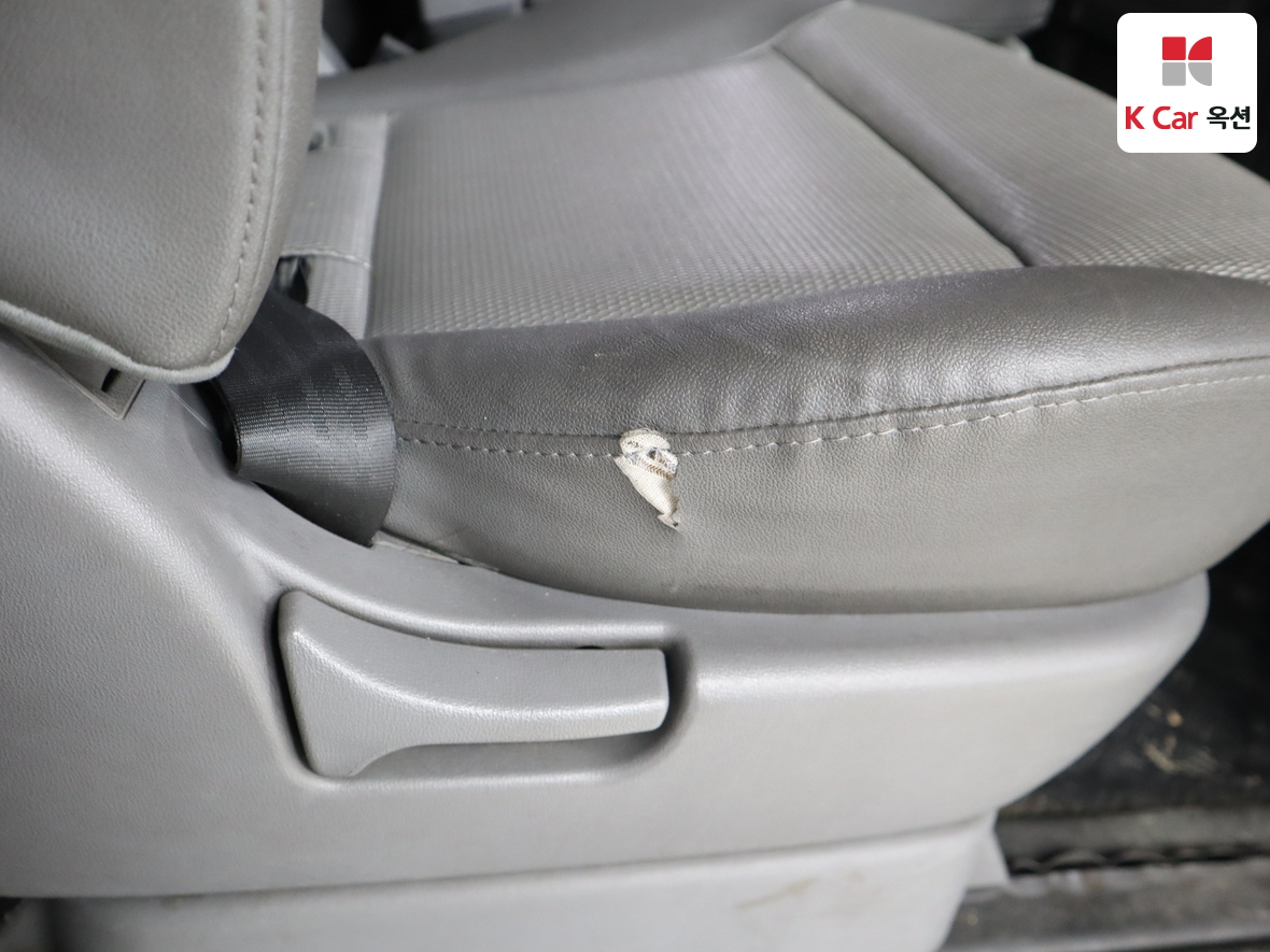 Hyundai Grand Starex 2009 - Image 27