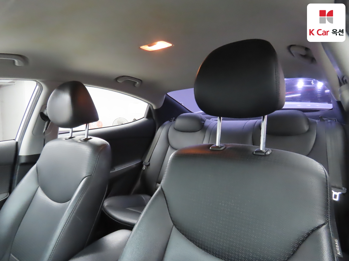 Hyundai Elantra 2014 - Image 18