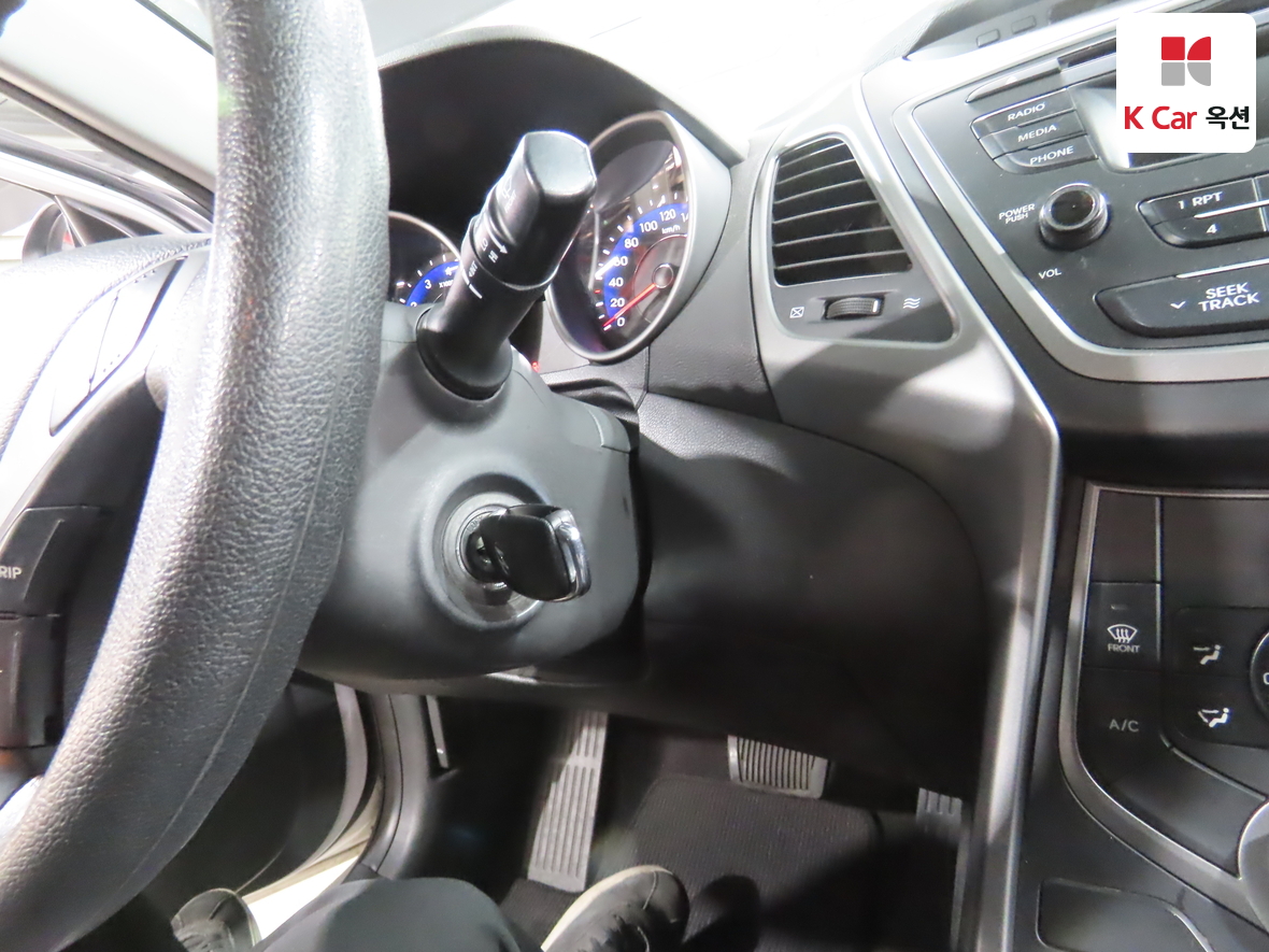 Hyundai Elantra 2014 - Image 11