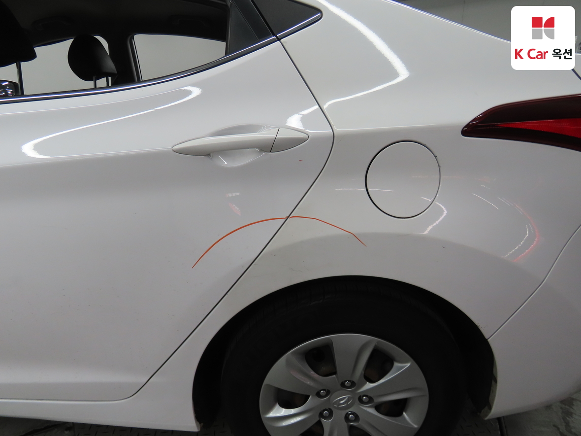 Hyundai Elantra 2014 - Image 38