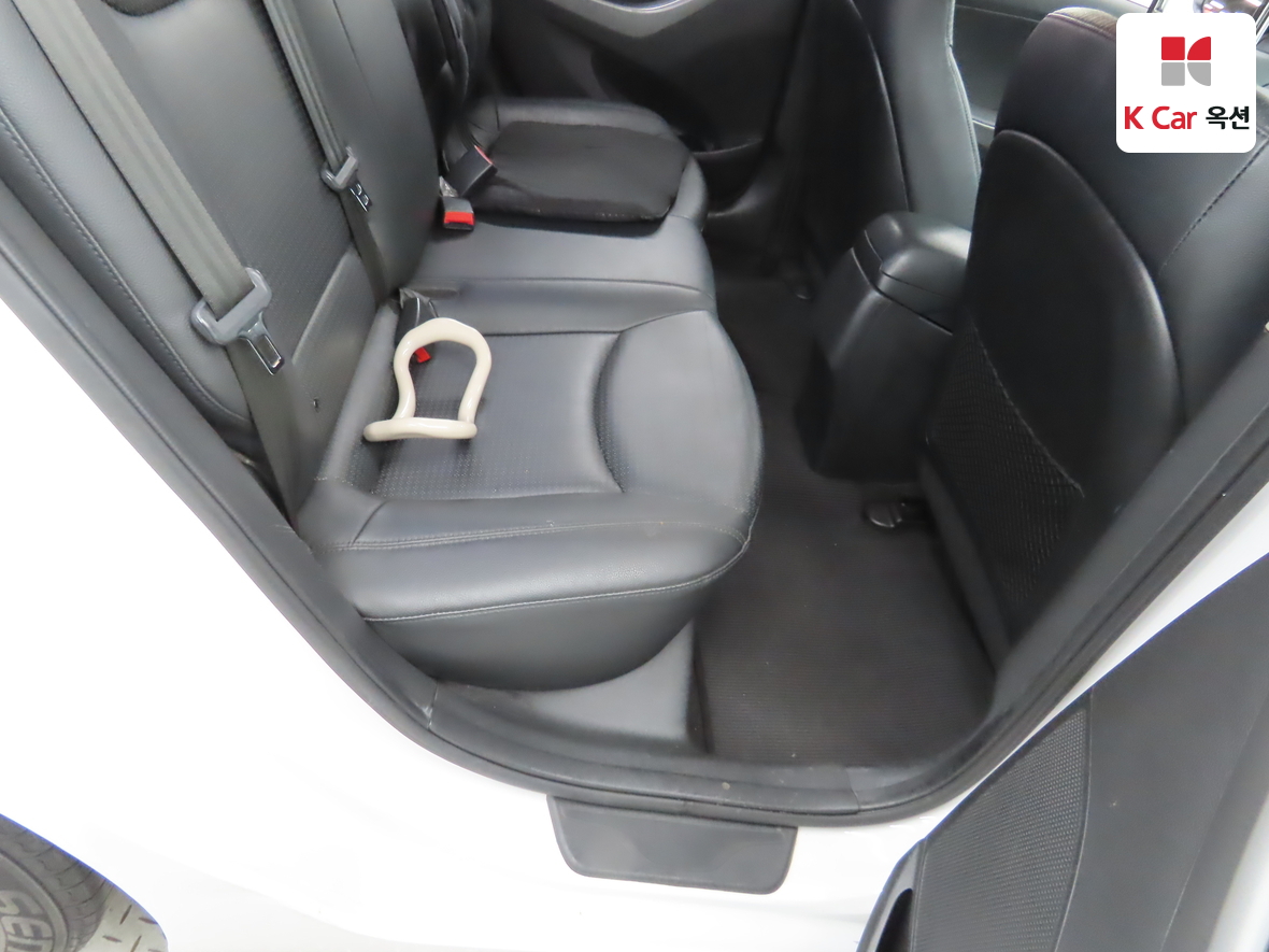 Hyundai Elantra 2014 - Image 26