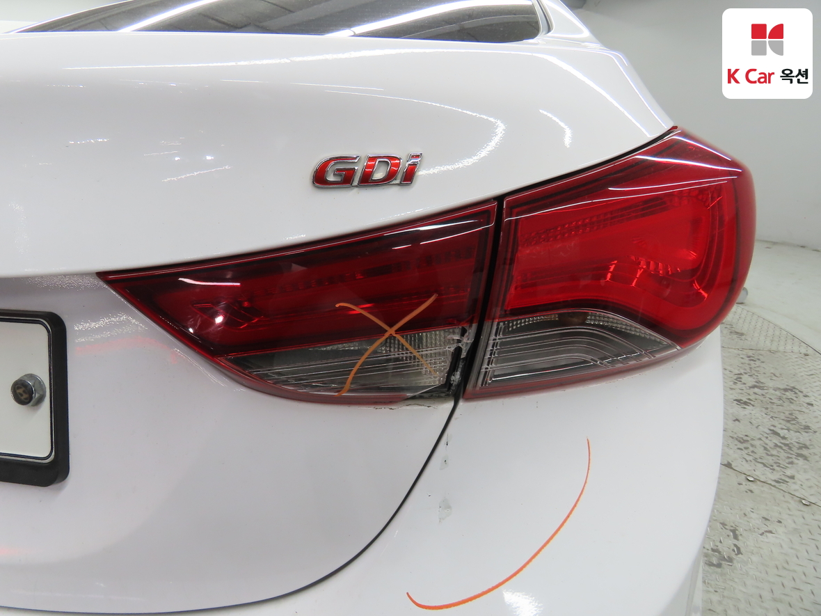 Hyundai Elantra 2014 - Image 39