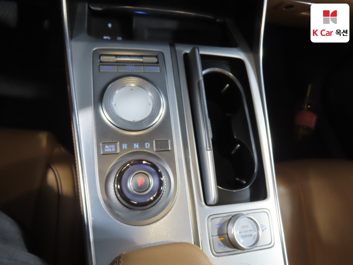 Genesis GV80 2021 - Image 16