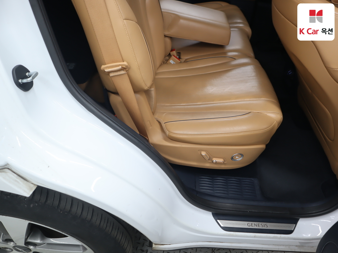 Genesis GV80 2021 - Image 32