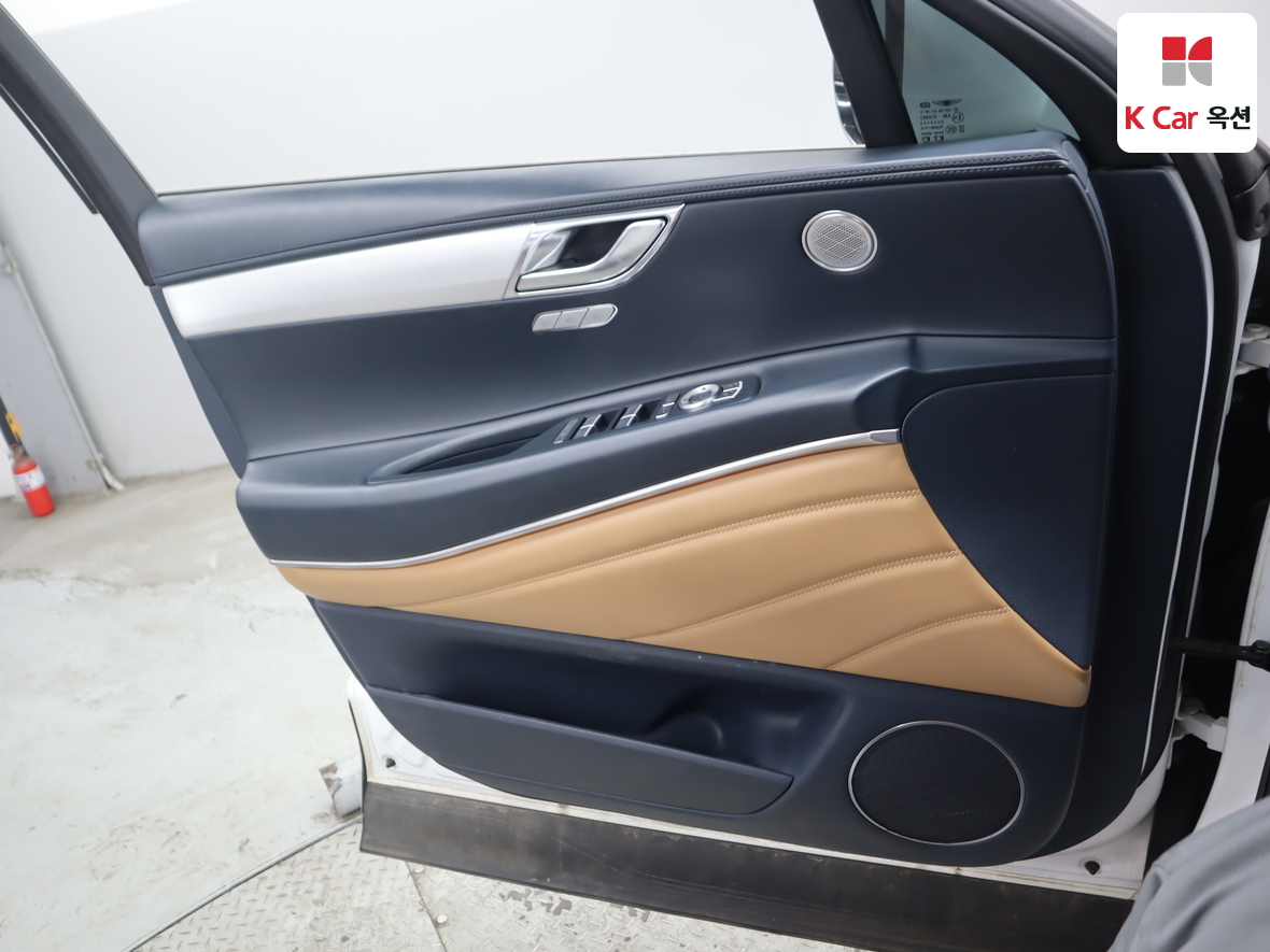 Genesis GV80 2021 - Image 8