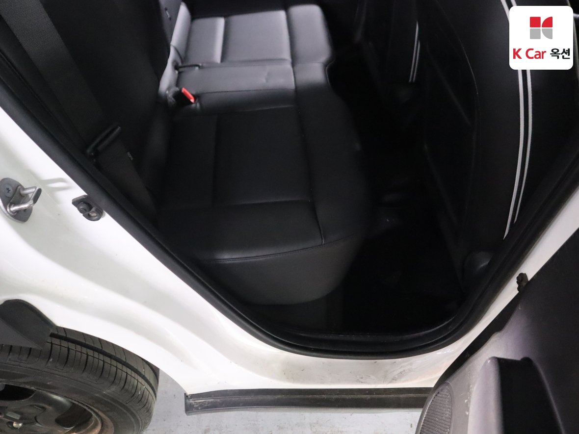 Hyundai Casper 2023 - Image 28