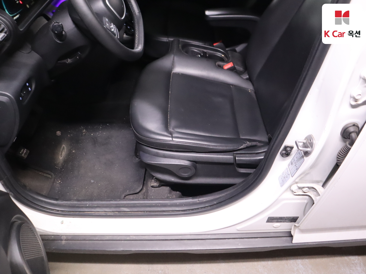 Hyundai Casper 2023 - Image 18