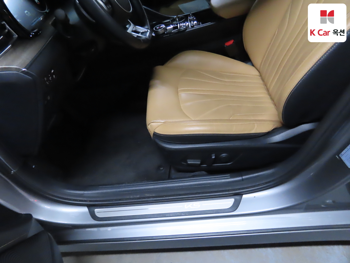 Kia K5 2023 - Image 18