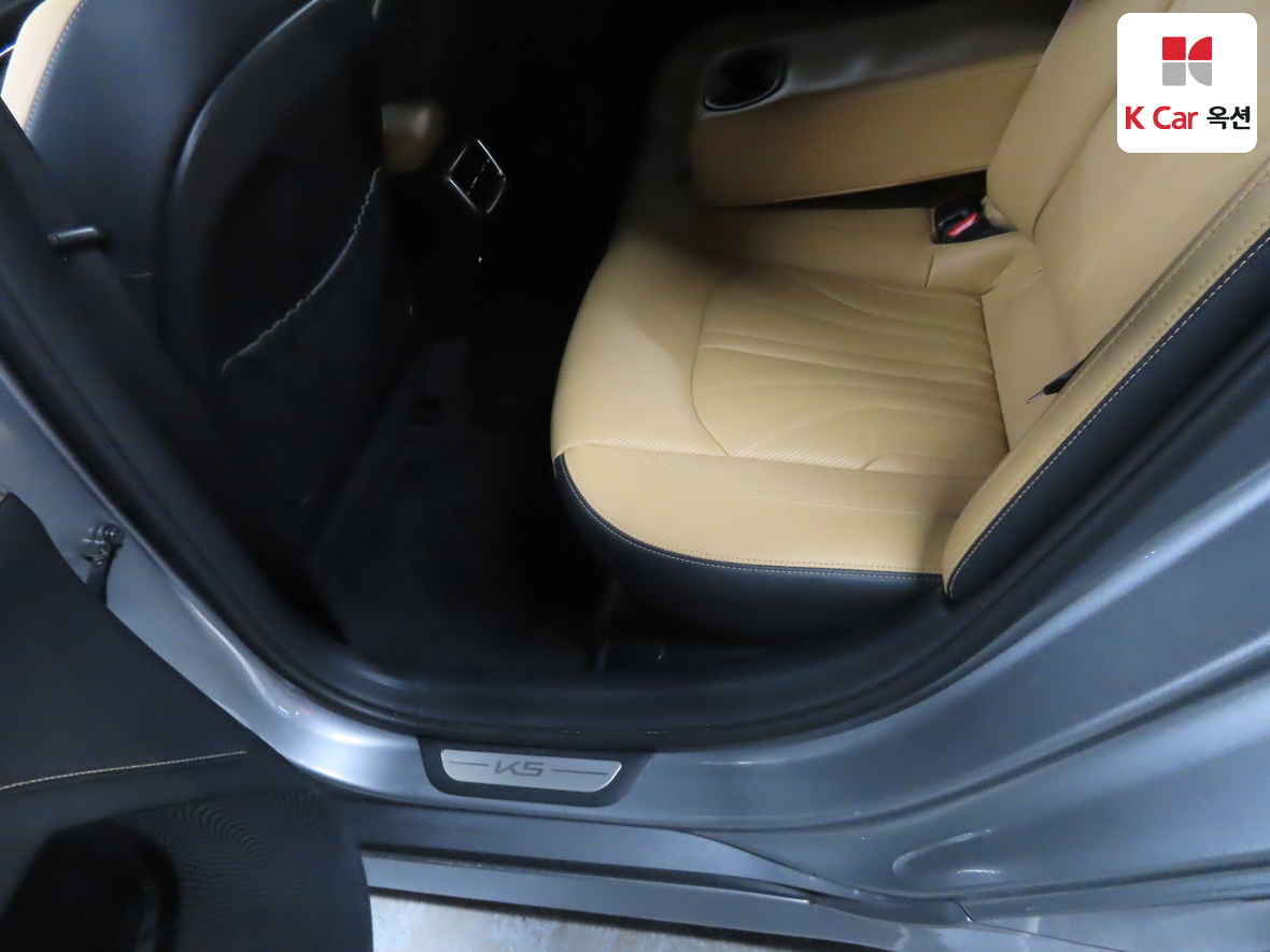 Kia K5 2023 - Image 23