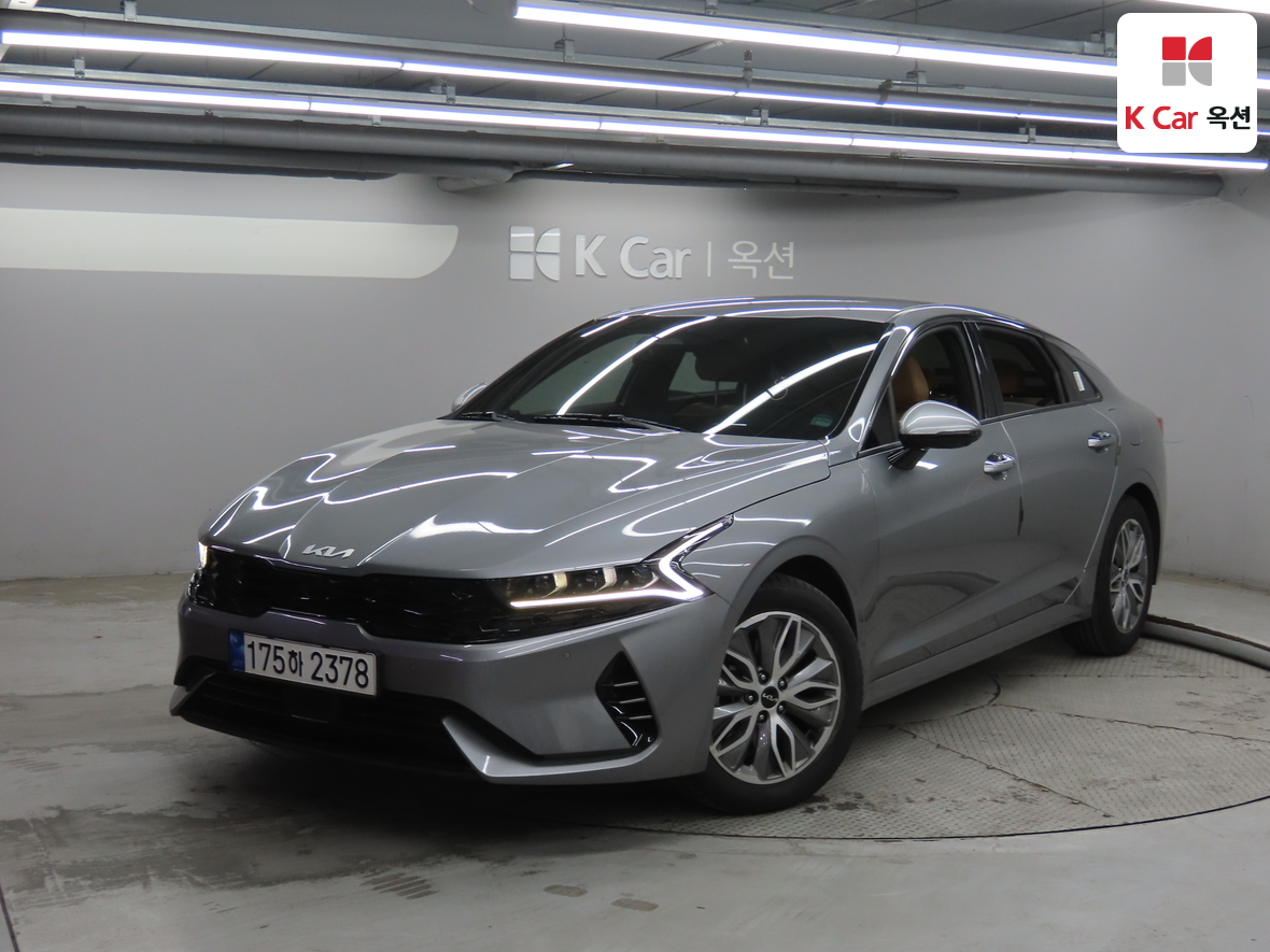 Kia K5 2023 - Image 1