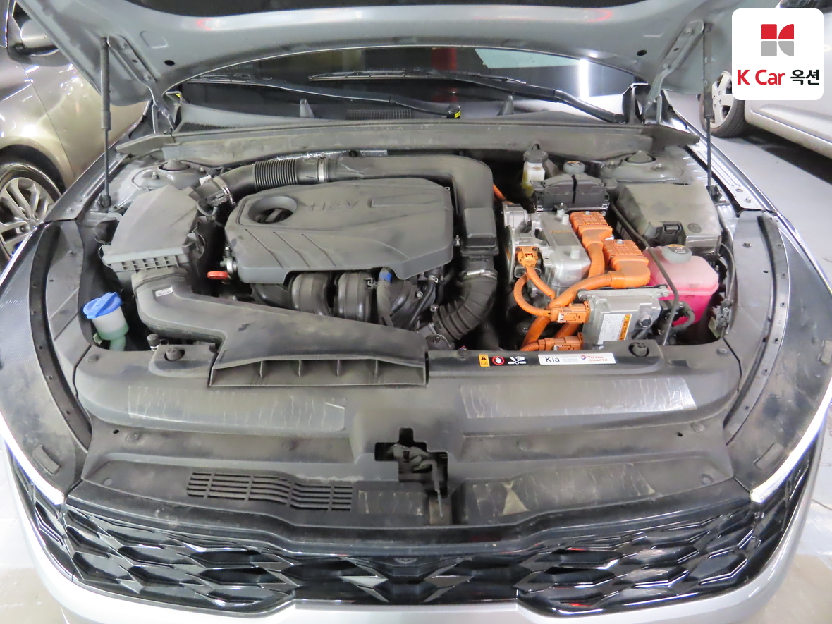 Kia K5 2023 - Image 32