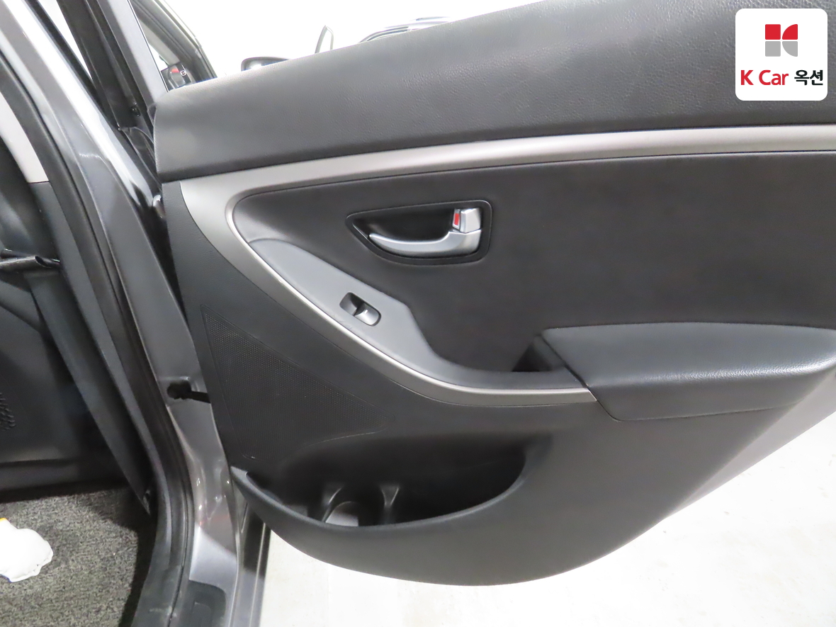 Hyundai i30 2012 - Image 27