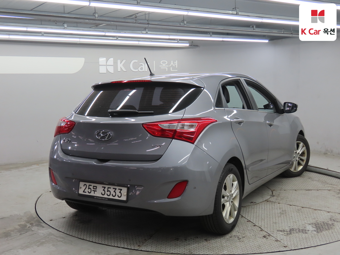 Hyundai i30 2012 - Image 2