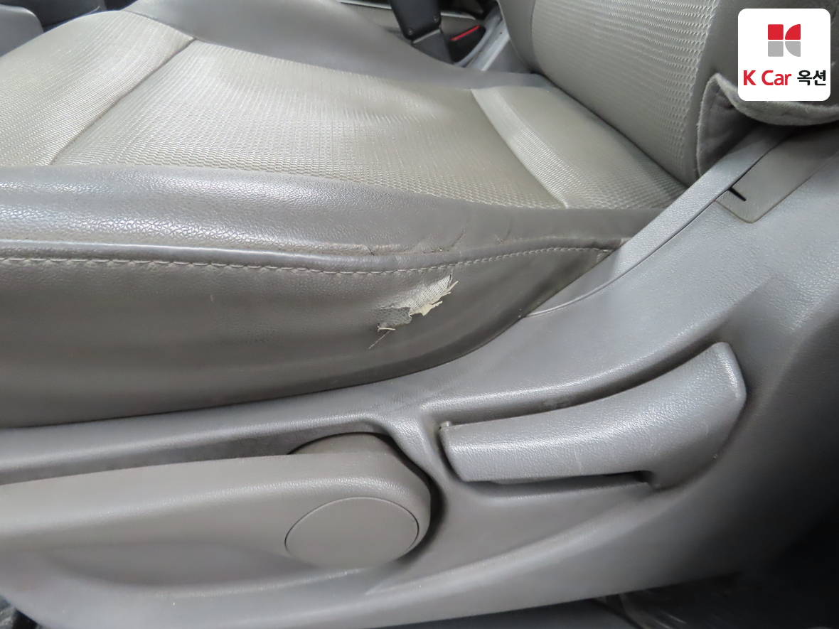 Hyundai Grand Starex 2008 - Image 19