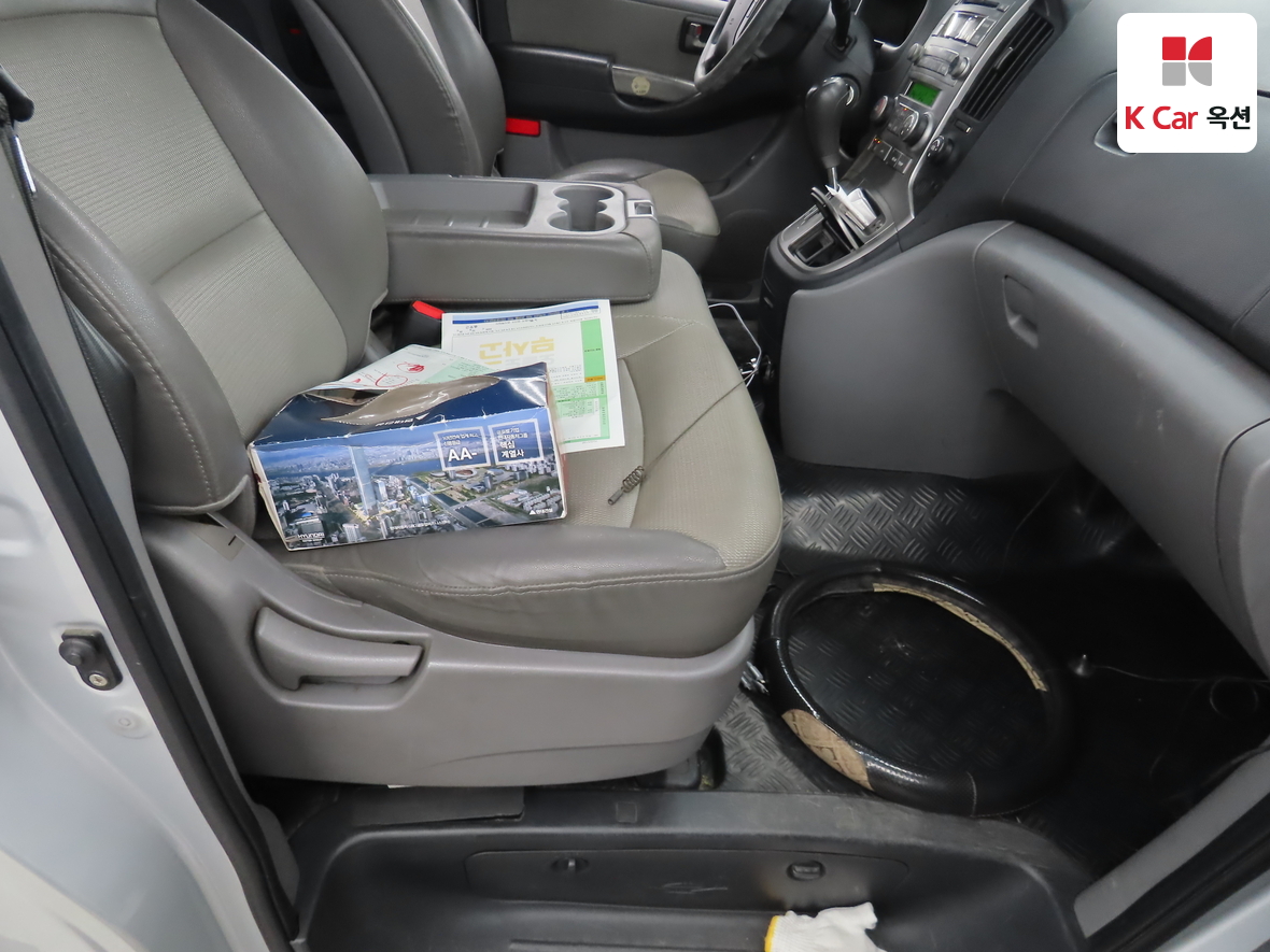 Hyundai Grand Starex 2008 - Image 28