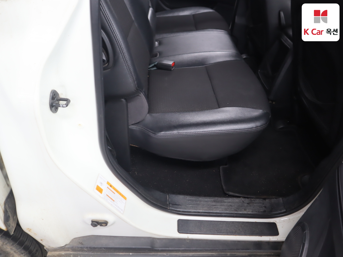 سانج يونج كوراندو سبورت 2013 - صورة 28