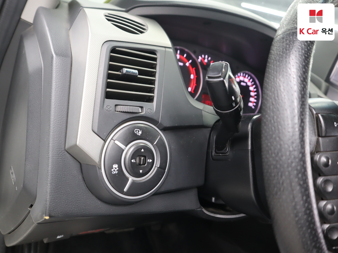 سانج يونج كوراندو سبورت 2013 - صورة 9