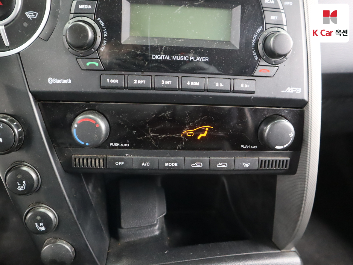 سانج يونج كوراندو سبورت 2013 - صورة 16