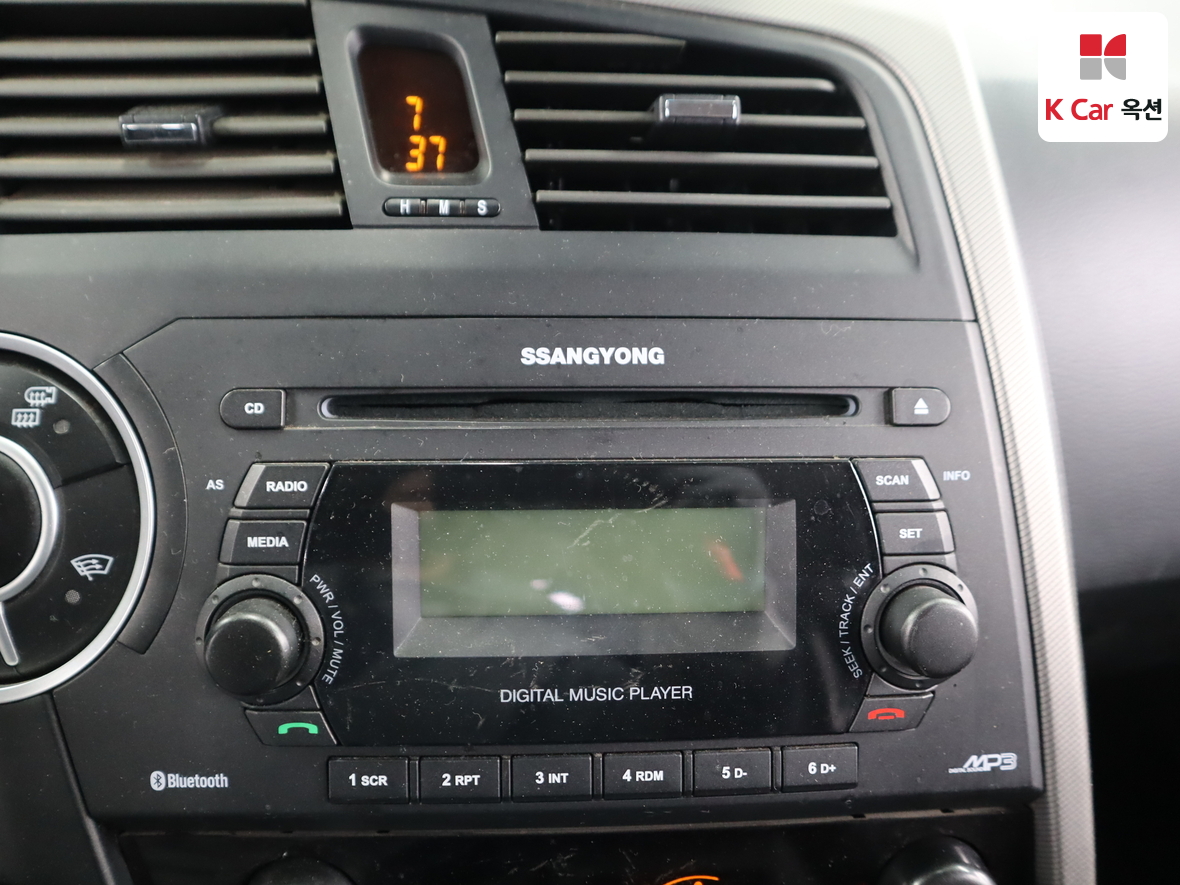 سانج يونج كوراندو سبورت 2013 - صورة 15