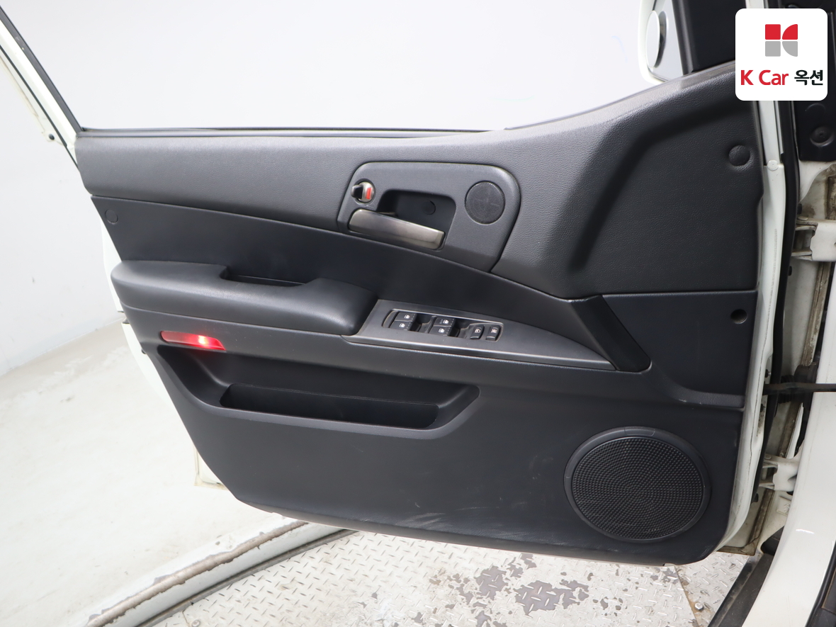 سانج يونج كوراندو سبورت 2013 - صورة 8