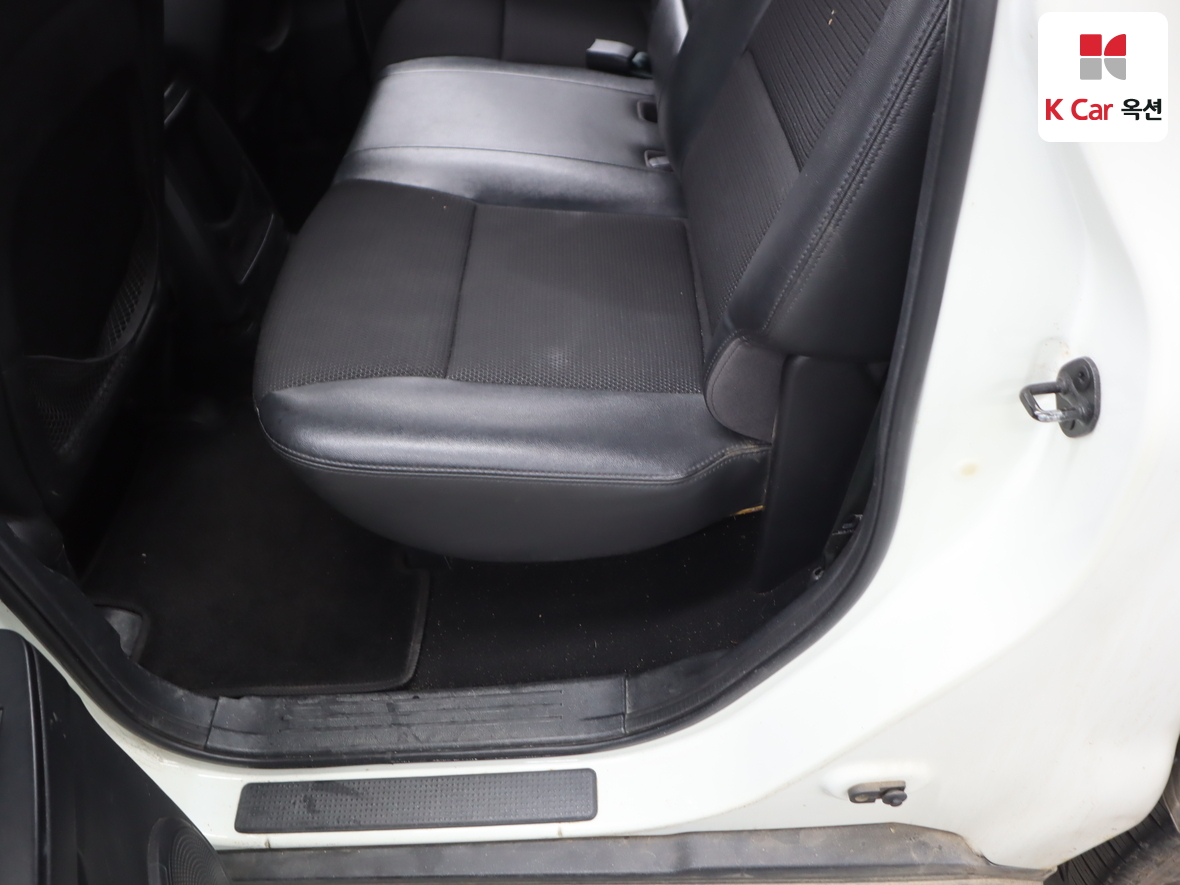 سانج يونج كوراندو سبورت 2013 - صورة 24