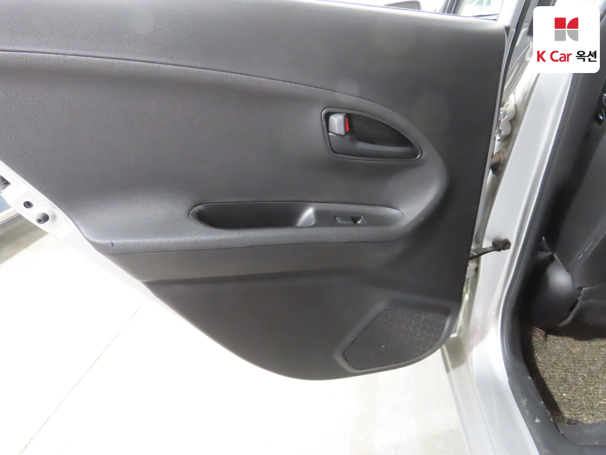 Kia Morning 2012 - Image 21