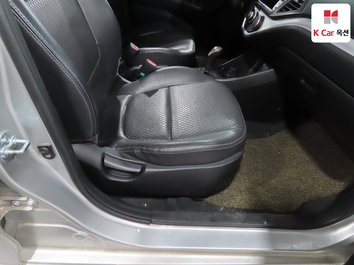 Kia Morning 2012 - Image 28