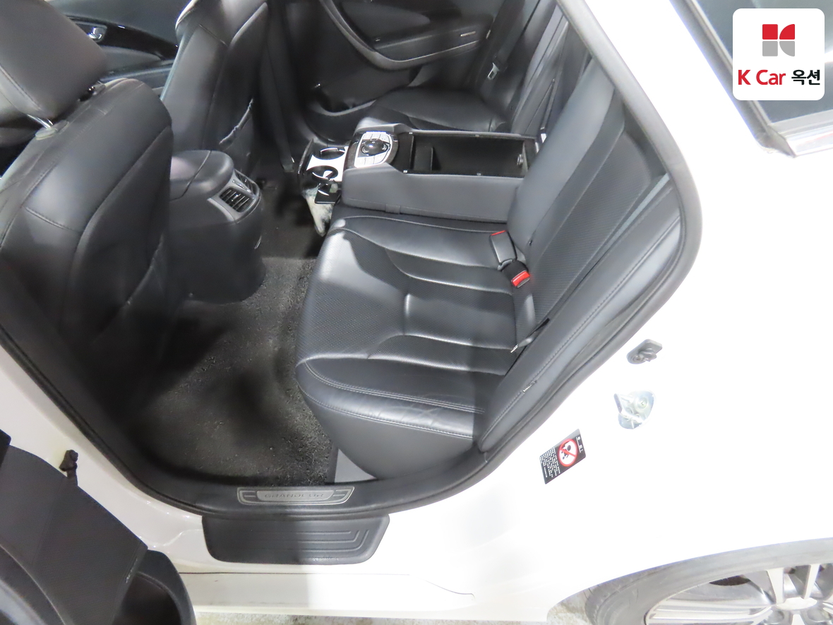 Hyundai AZERA 2014 - Image 22